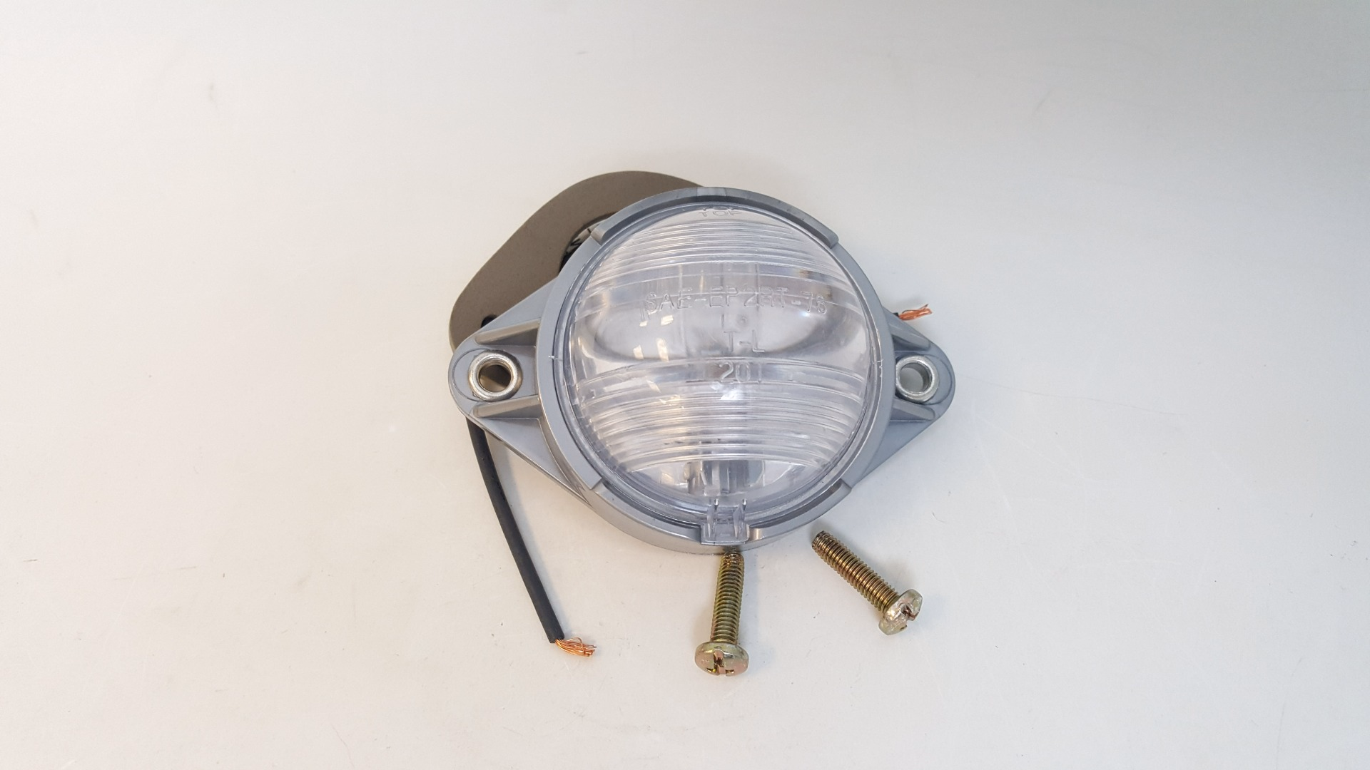 Truck-Lite 20310C Model 20 Flush Mount w/Ground Wire &amp; #573 bulb, Clear 