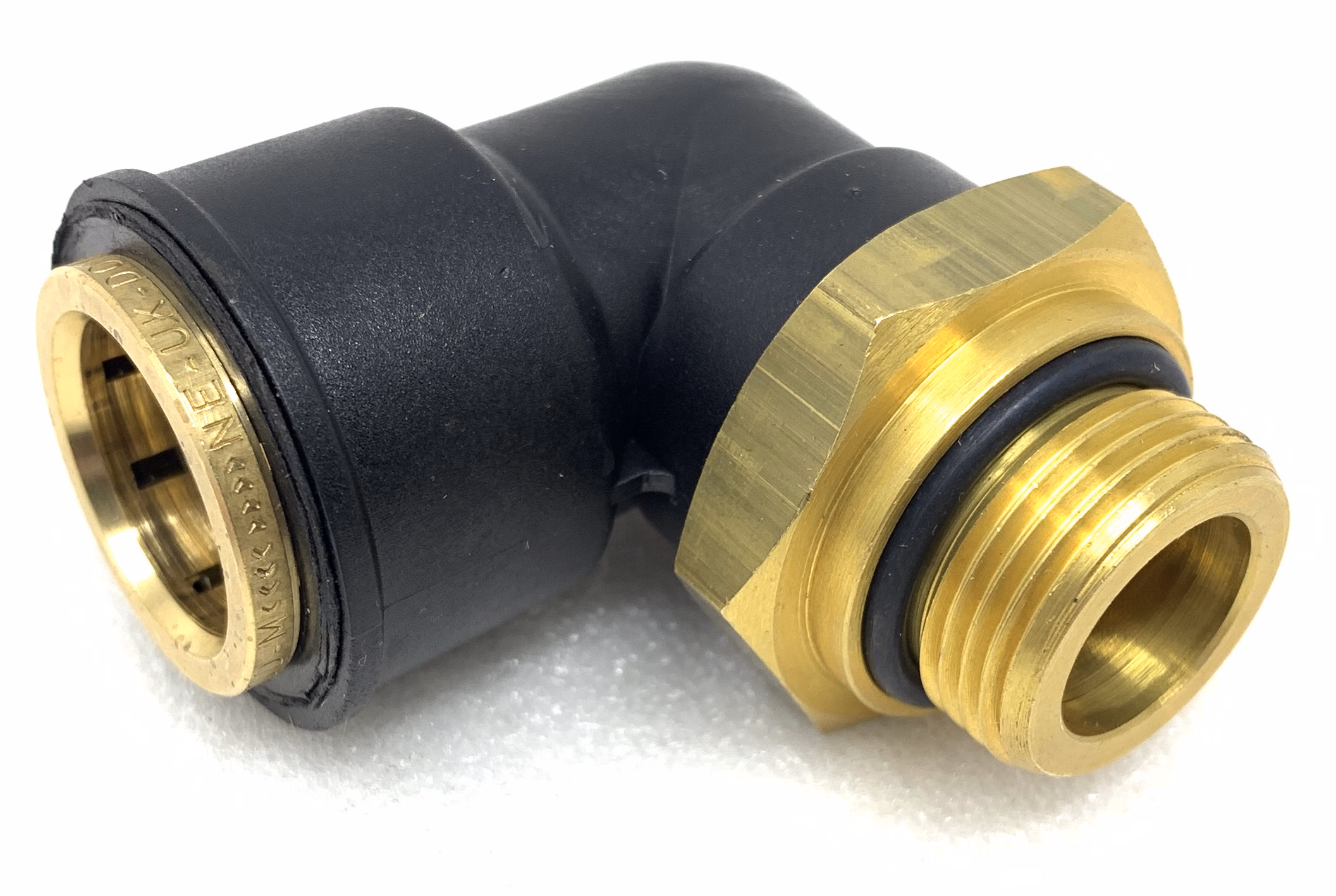 Mack Truck 20999388 - Elbow Nipple