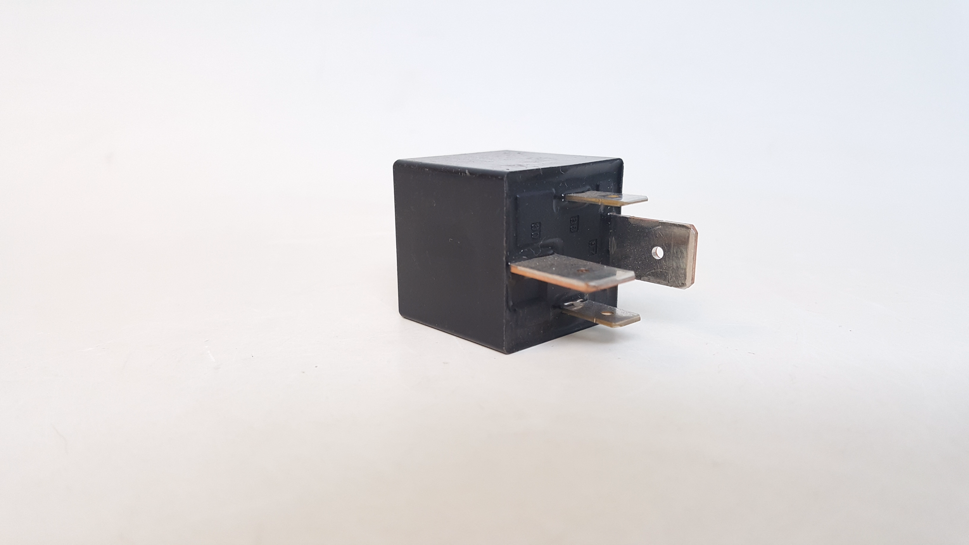 Volvo Truck 21213486 Relay, 12 Volt, 70 Amp