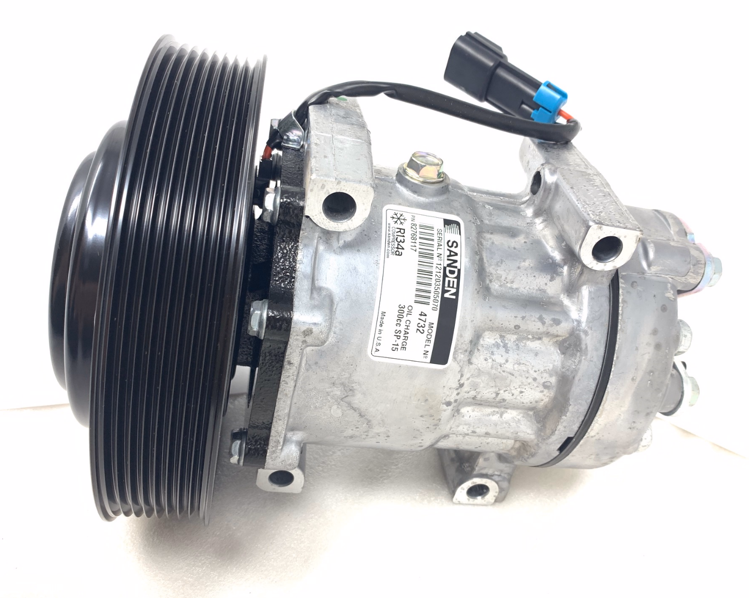 Mack Truck 82768117 AC Compressor