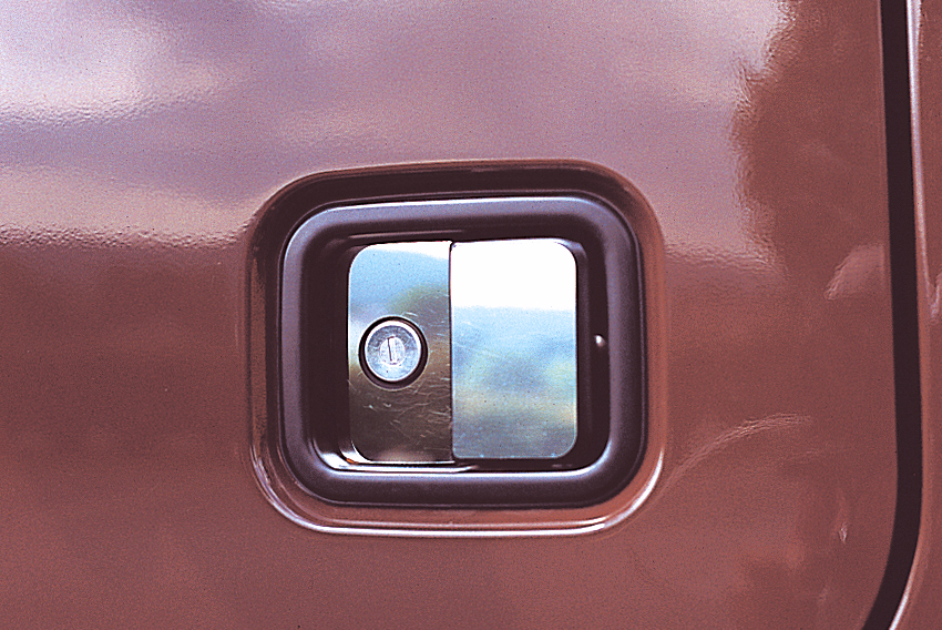 Mack Truck Cab Door Handle Trim 3281-MSS074C