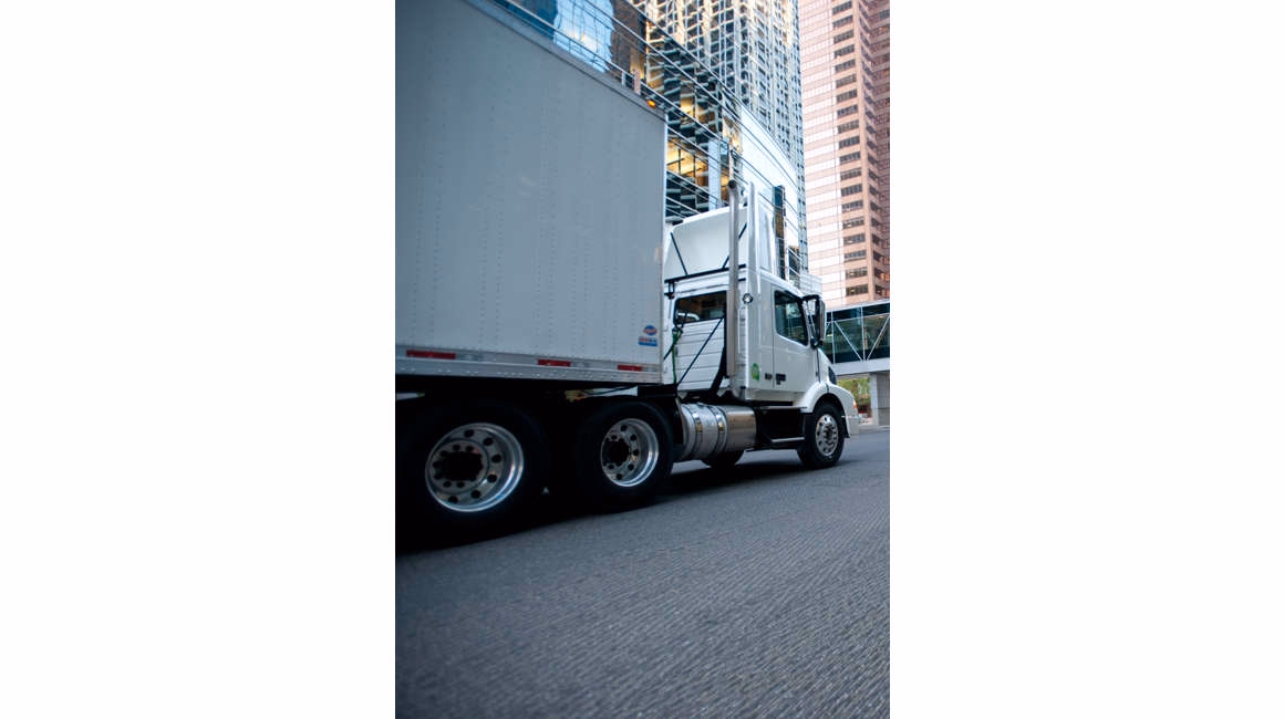 Volvo Daycab Truck